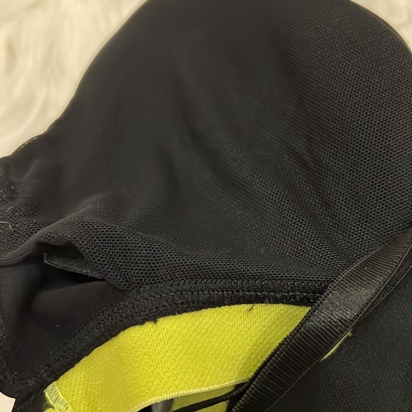 Zumba Fitness bra top size large - Picture 4 of 5